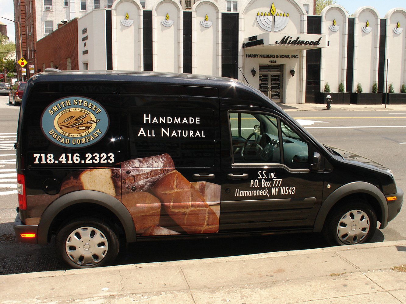 minivan-wrap